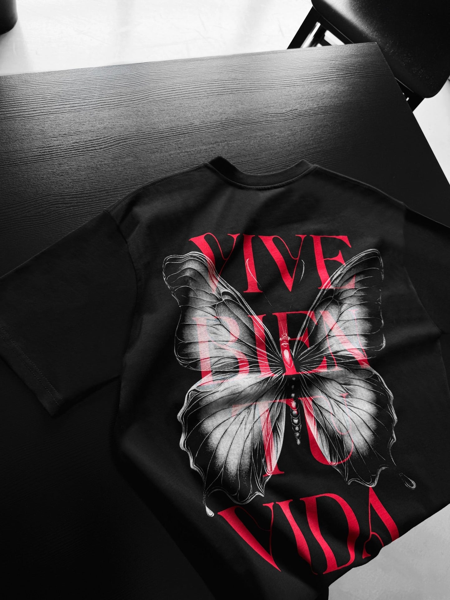 Oversize "Vive Bien Tu Vida" T-Shirt - Zwart