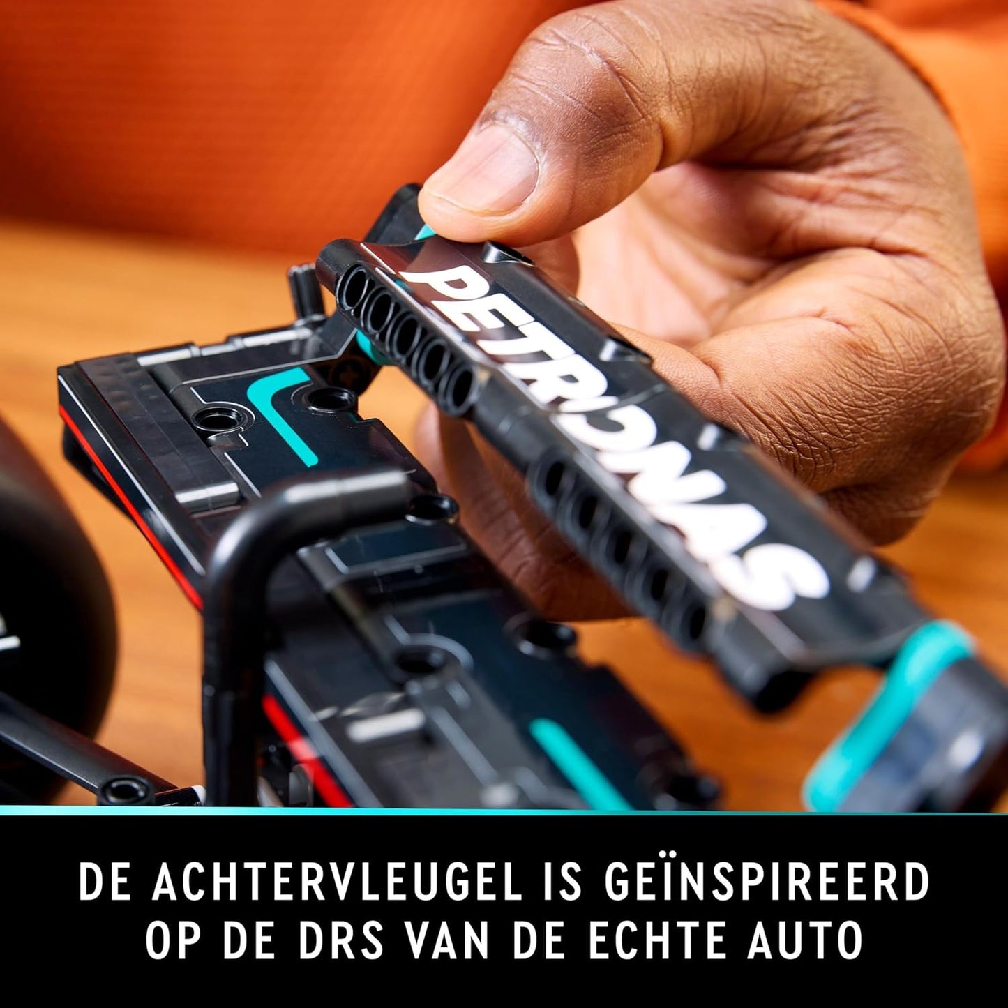 LEGO Technic Mercedes-AMG F1 W14 E Performance Raceauto