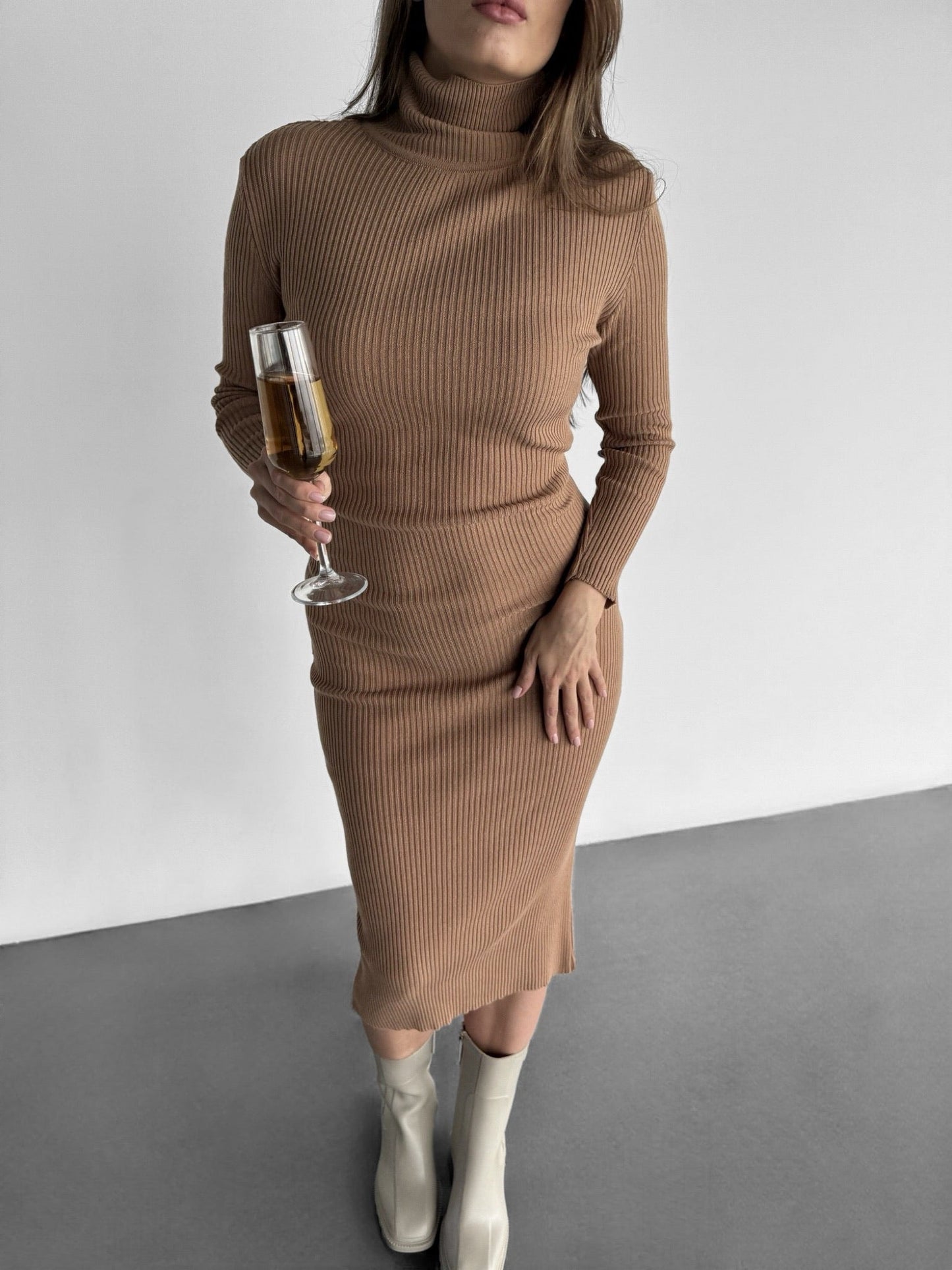 High Neck Gebreide Jurk - Camel
