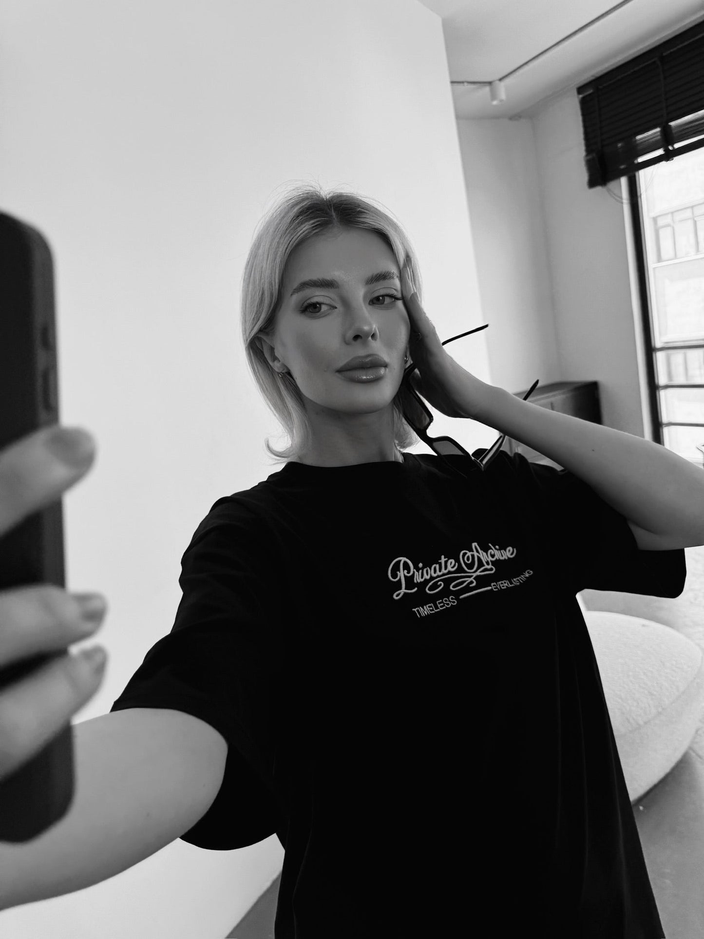 Oversize Private Archive T-Shirt - Zwart