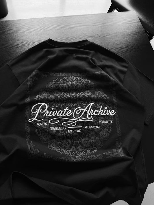 Oversize Private Archive T-Shirt - Zwart