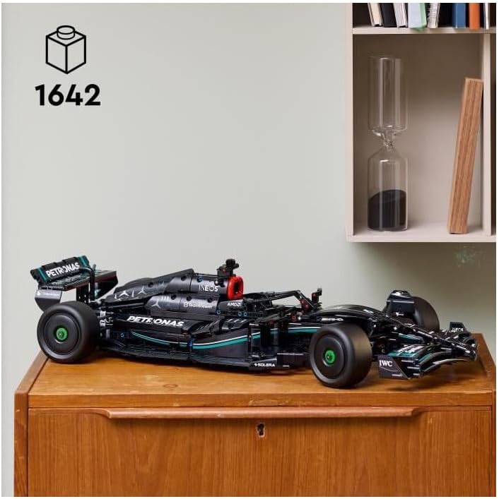 LEGO Technic Mercedes-AMG F1 W14 E Performance Raceauto